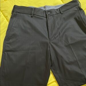 NWOT Walter Hagen Men’s Black Shorts